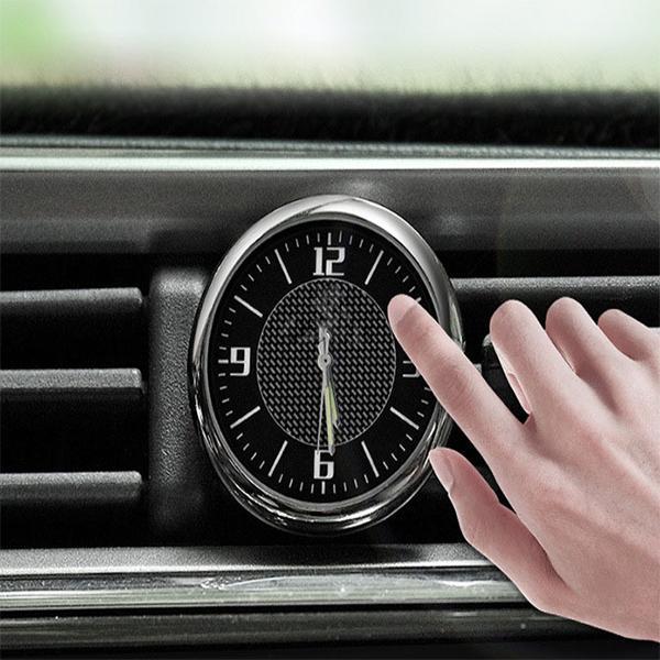 Zegarek kwarcowy do samochodu