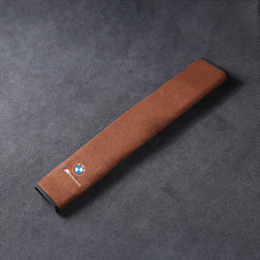 Nakładka na pas bezpieczeństwa SilkLeather – ochrona szyi i możliwość umieszczenia logo